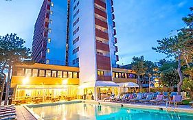 Hotel American